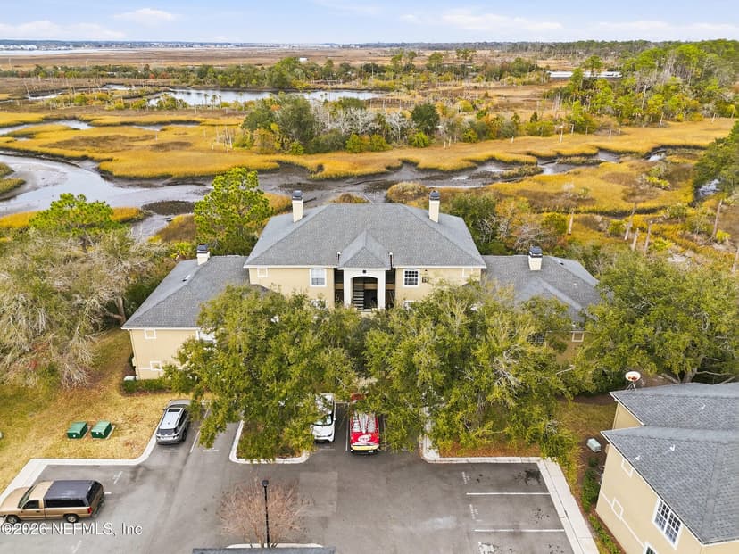 1701 THE GREENS Way 1923, Jacksonville Beach, FL 32250