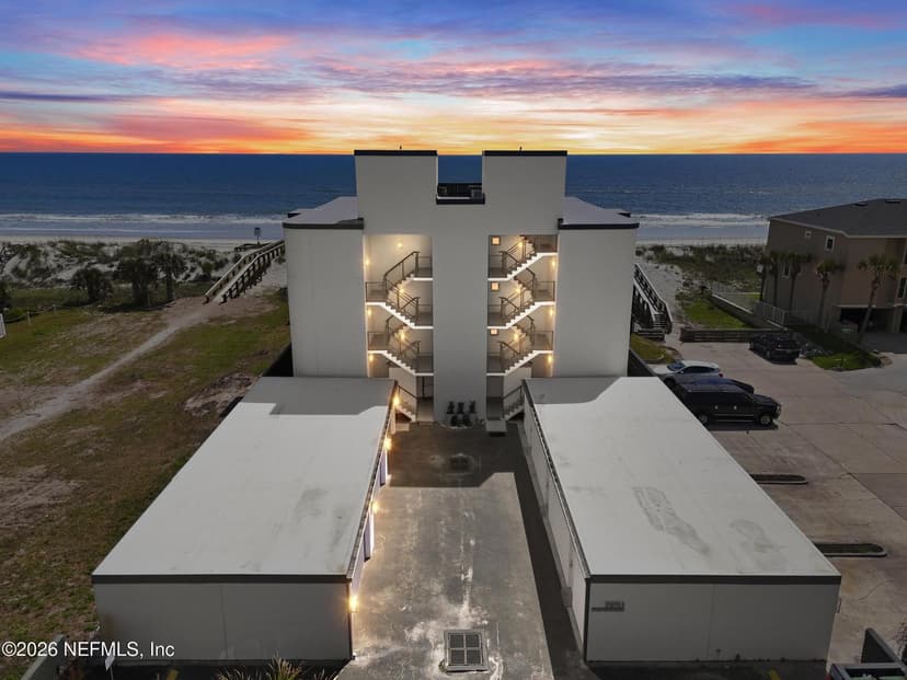 1951 OCEAN Drive S 2A, Jacksonville Beach, FL 32250