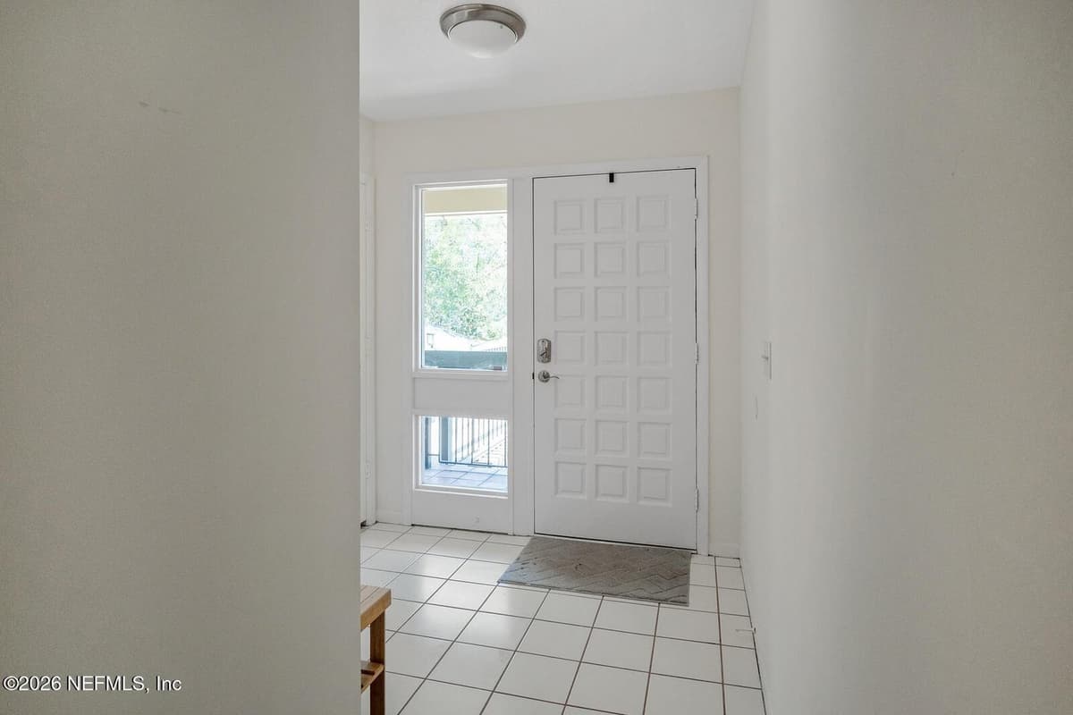 8012 HOLLYRIDGE Road 17, Jacksonville, FL 32256, Jacksonville, FL - photo 3