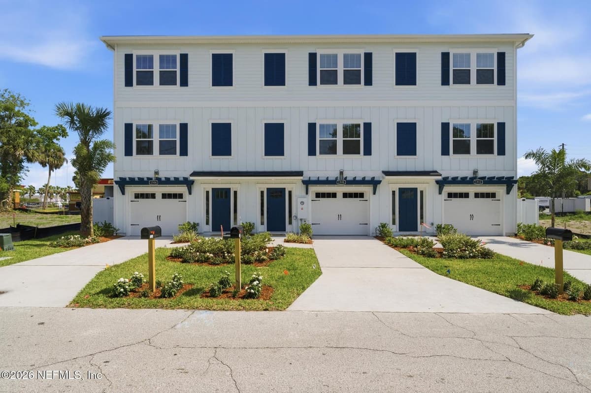 1304- 1312 1ST Avenue N 1304, 1308, 1312, Jacksonville Beach, FL 32250, Jacksonville Beach, FL - photo 2
