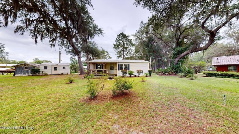 142 WATERSIDE Avenue, Satsuma, FL 32189