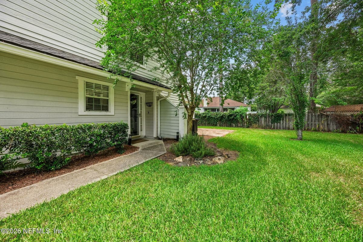 8203 DUNBARTON Court, Jacksonville, FL 32244, Jacksonville, FL - photo 3
