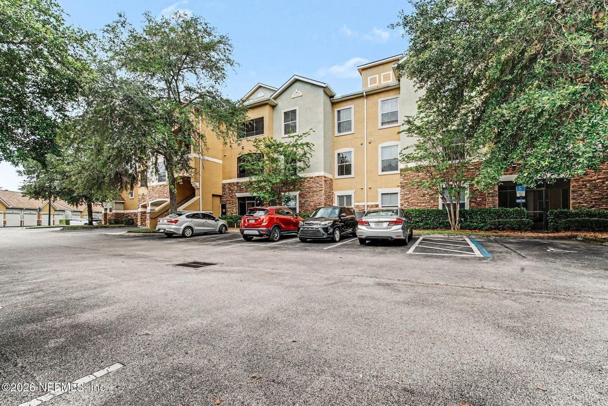 8539 GATE Parkway W 633, Jacksonville, FL 32216, Jacksonville, FL - photo 3