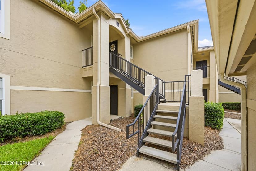 1655 THE GREENS Way 3325, Jacksonville Beach, FL 32250