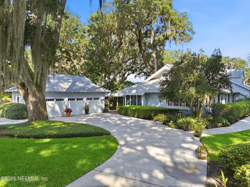 4002 MCGIRTS Boulevard, Jacksonville, FL 32210