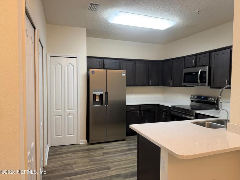 4932 KEY LIME Drive 308, Jacksonville, FL 32256