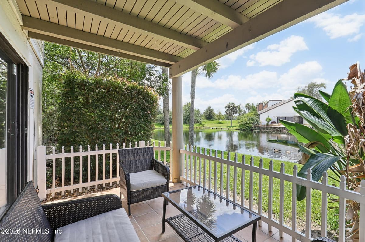 7960 LOS ROBLES Court 7960, Jacksonville, FL 32256, Jacksonville, FL - photo 2