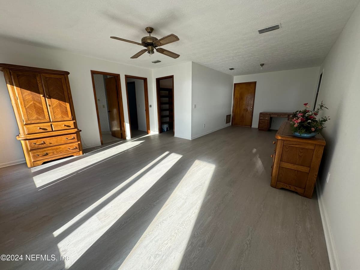 3832 SANDY SHORES Drive, Jacksonville, FL 32277, Jacksonville, FL - photo 2