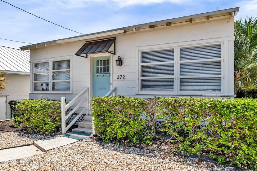 372 AHERN Street, Atlantic Beach, FL 32233