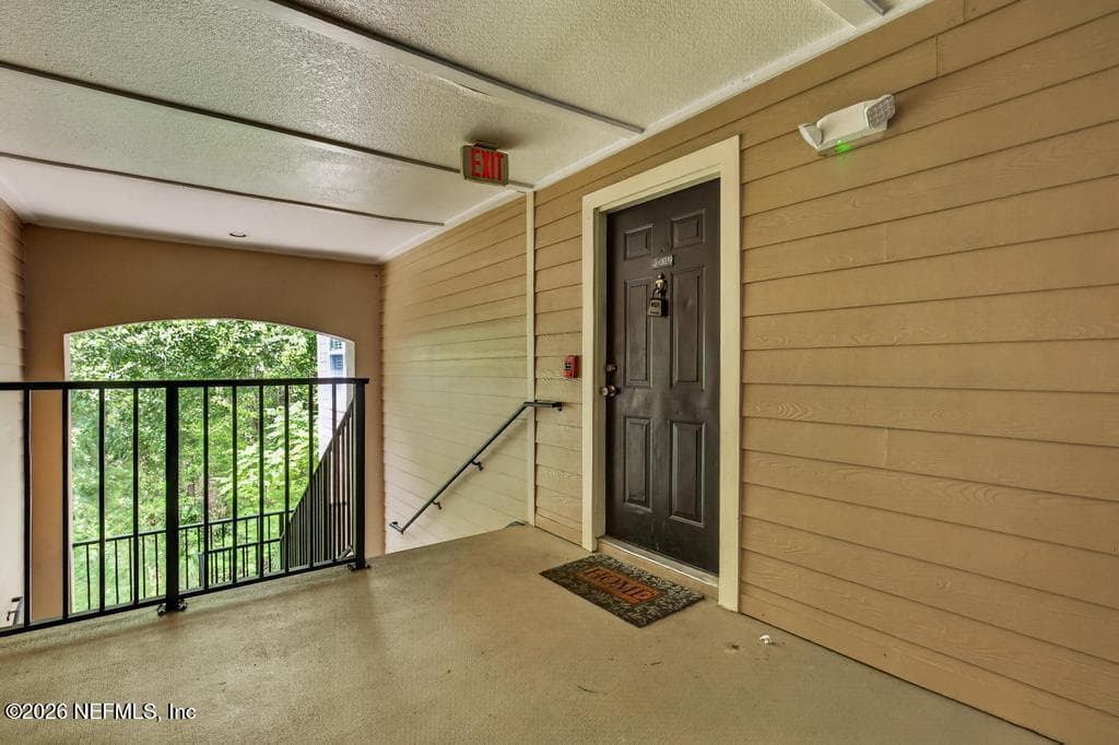 13810 SUTTON PARK Drive N 1039, Jacksonville, FL 32224, Jacksonville, FL - photo 2