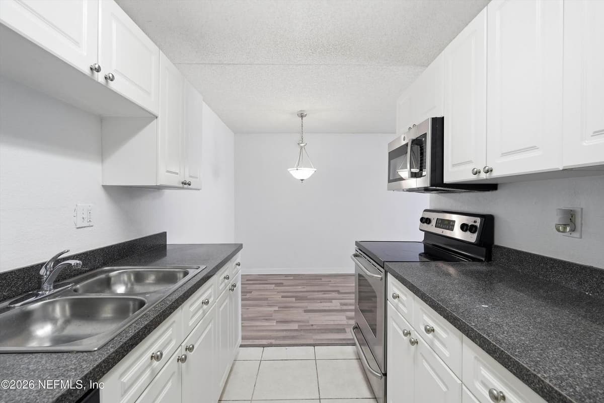 355 MONUMENT Road 10 D1, Jacksonville, FL 32225, Jacksonville, FL - photo 2