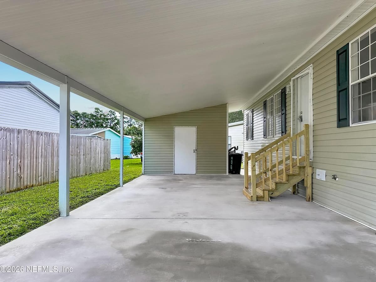 108 PINELAKE Drive, Satsuma, FL 32189, Satsuma, FL - photo 2