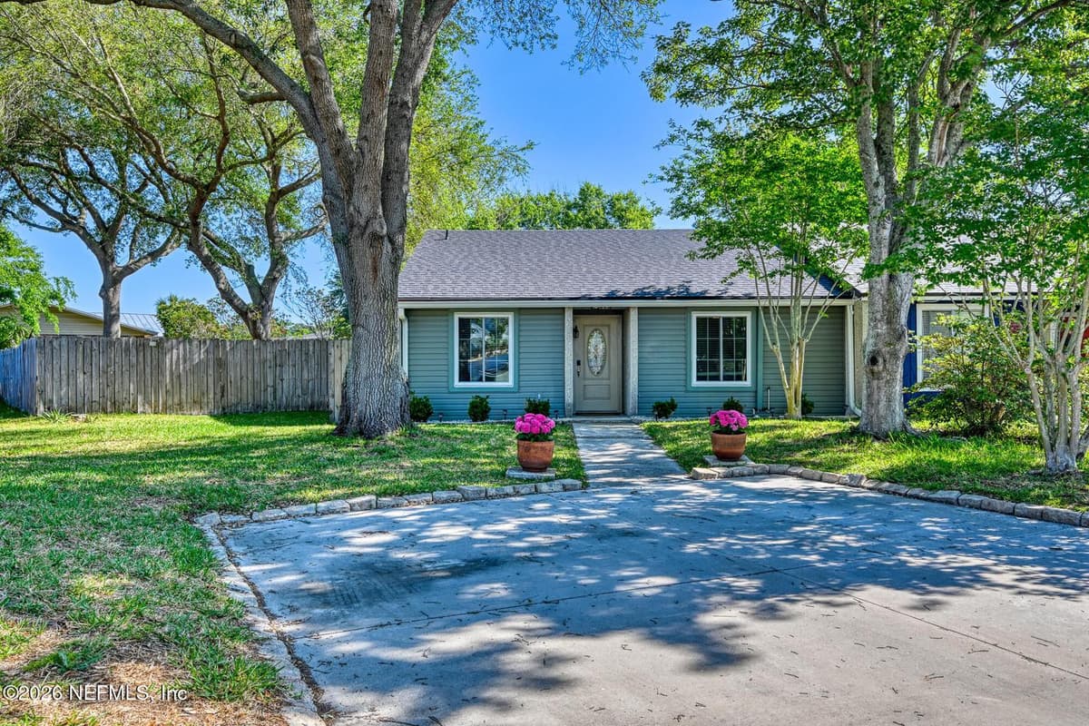 582 AQUATIC Drive, Atlantic Beach, FL 32233, Atlantic Beach, FL - photo 2