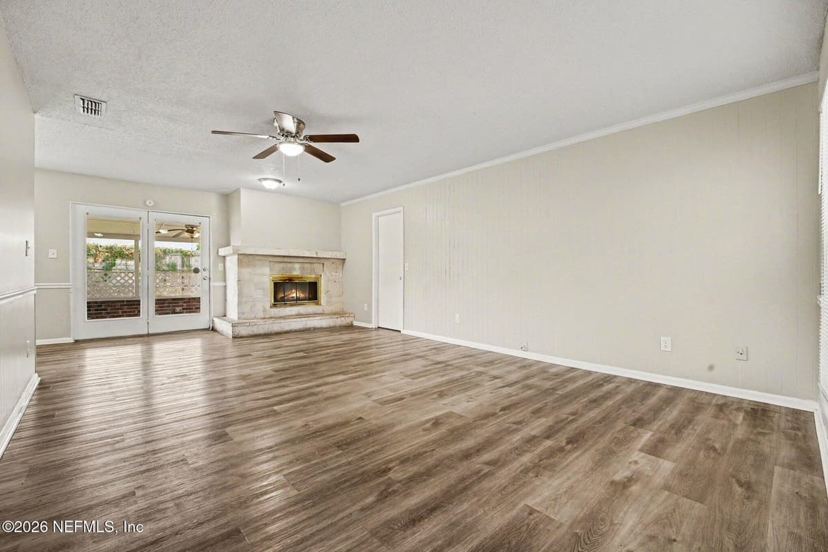 8574 BLACKBERRY Lane E, Jacksonville, FL 32244, Jacksonville, FL - photo 2
