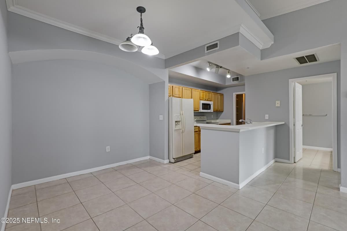10075 GATE Parkway N 812, Jacksonville, FL 32246, Jacksonville, FL - photo 3